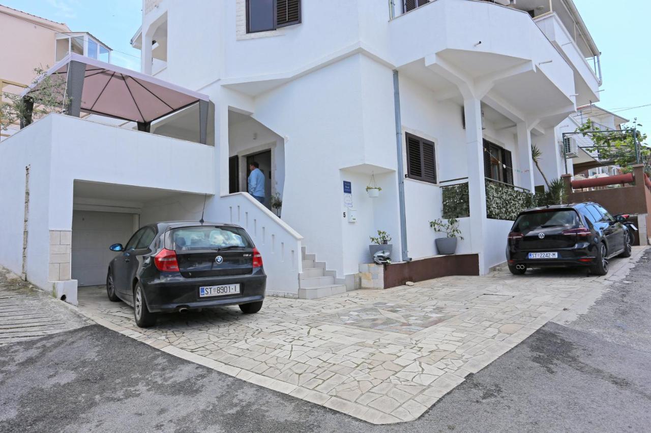 טרוגיר Apartments With A Parking Space Mastrinka, Ciovo - 4324 מראה חיצוני תמונה