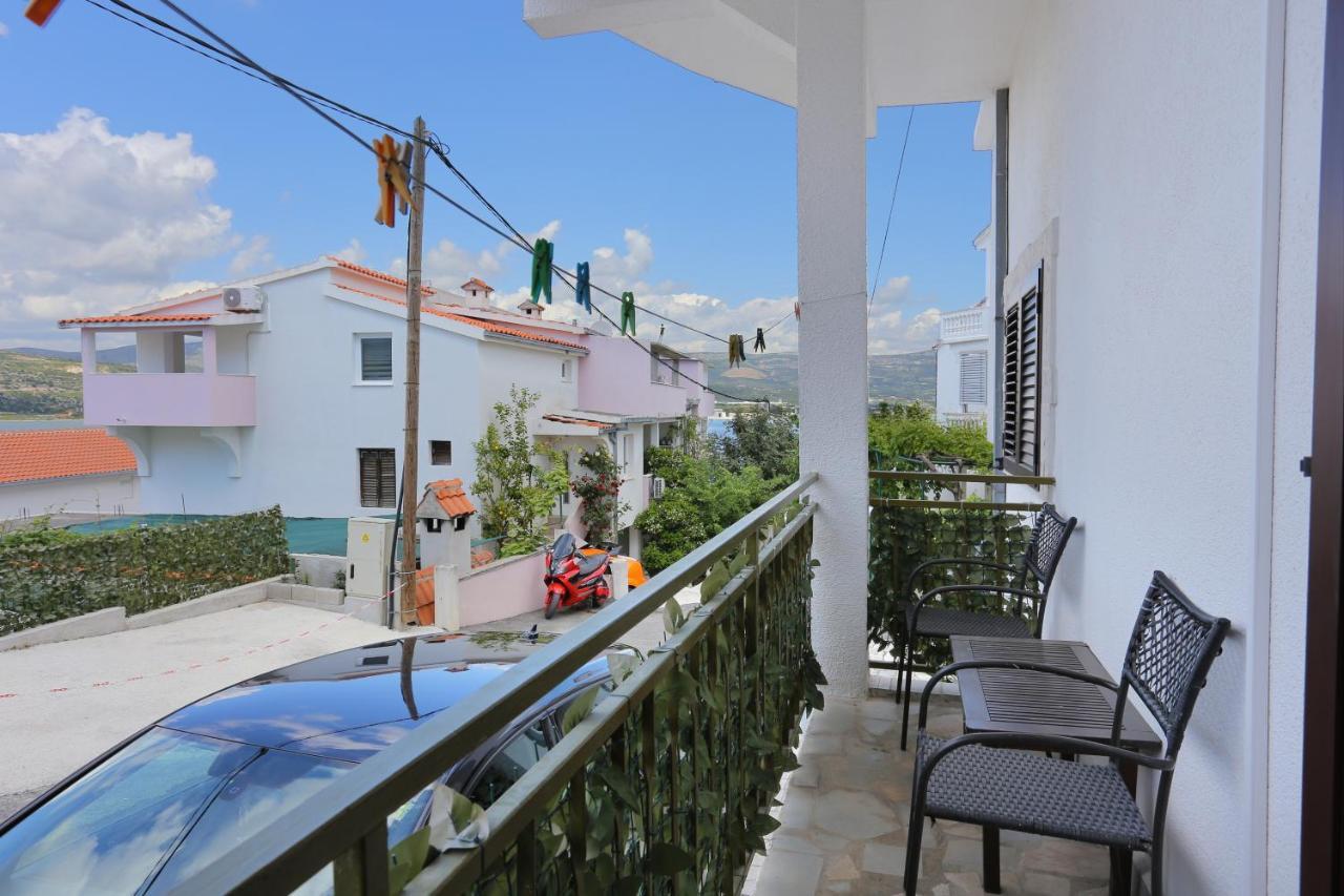 טרוגיר Apartments With A Parking Space Mastrinka, Ciovo - 4324 מראה חיצוני תמונה