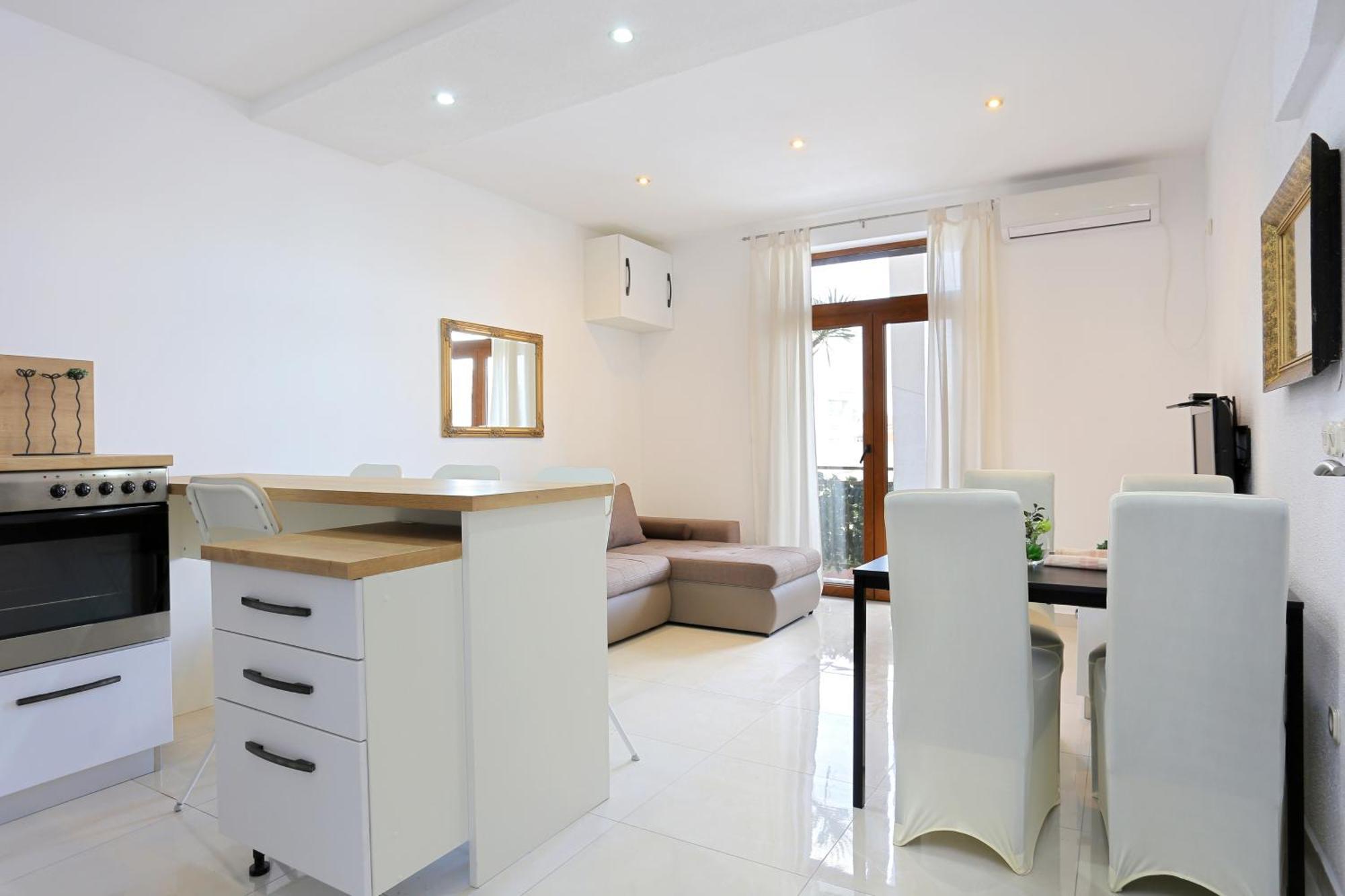 טרוגיר Apartments With A Parking Space Mastrinka, Ciovo - 4324 חדר תמונה